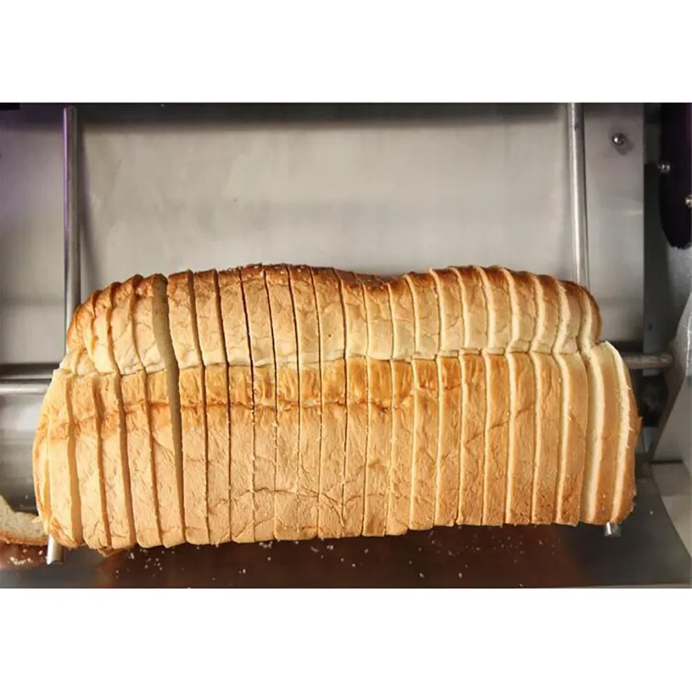 TR-31 commercial automatic bread slicer product detail view 2